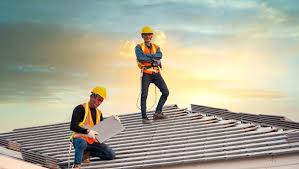 Best Emergency Roof Repair Services  in Markesan, WI